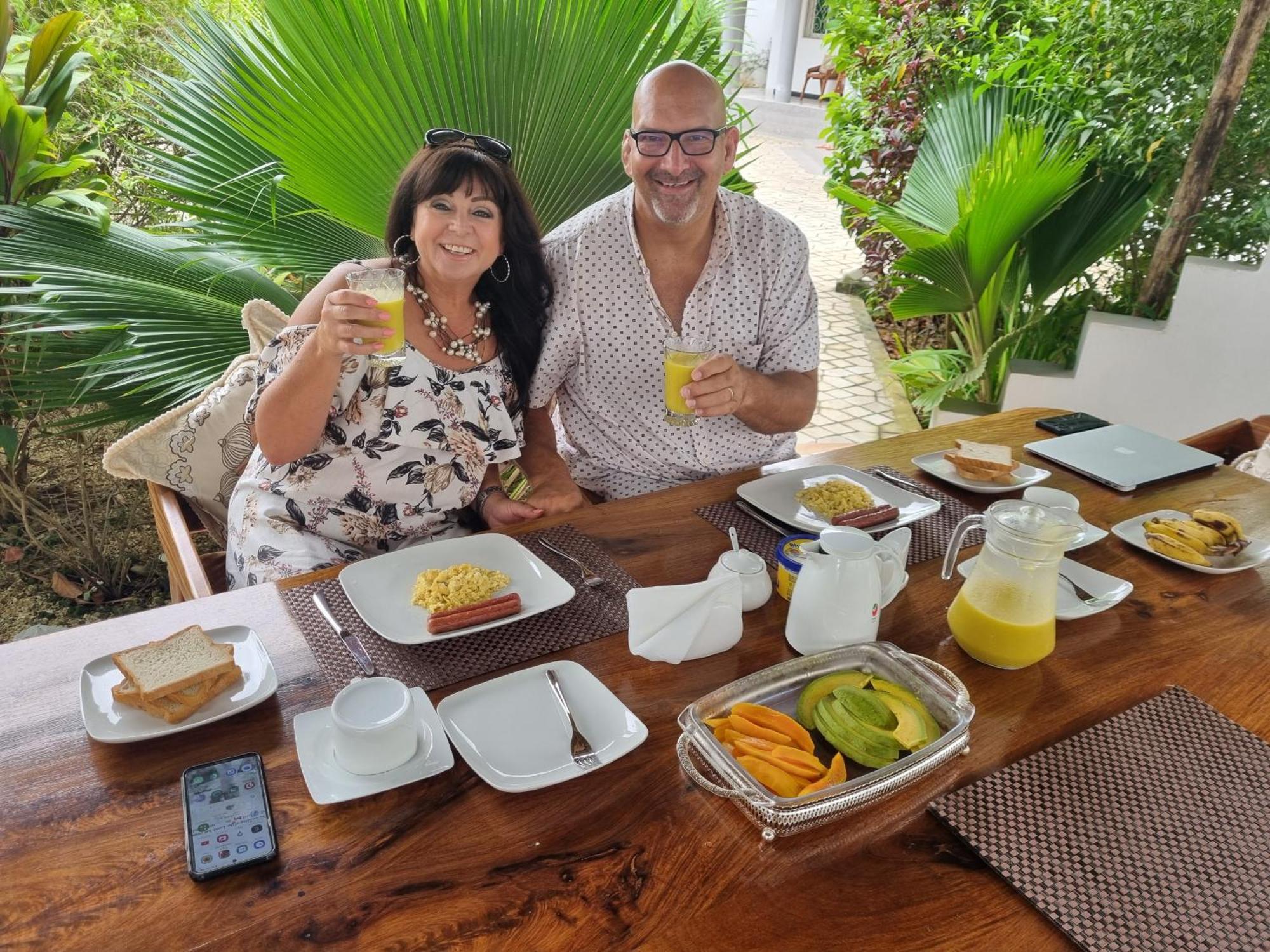 64 Zenj House Luxury Airport B&B Mbweni Zewnętrze zdjęcie