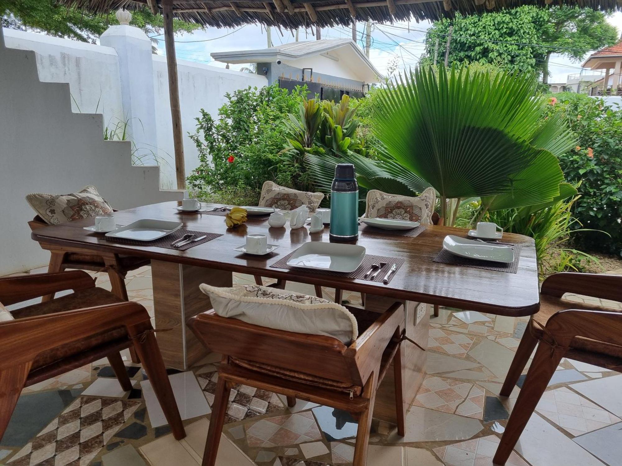 64 Zenj House Luxury Airport B&B Mbweni Zewnętrze zdjęcie