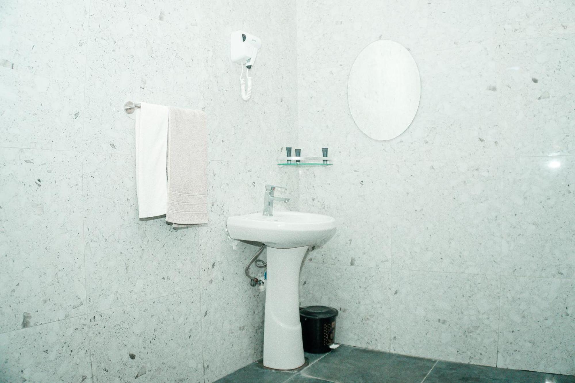 64 Zenj House Luxury Airport B&B Mbweni Zewnętrze zdjęcie