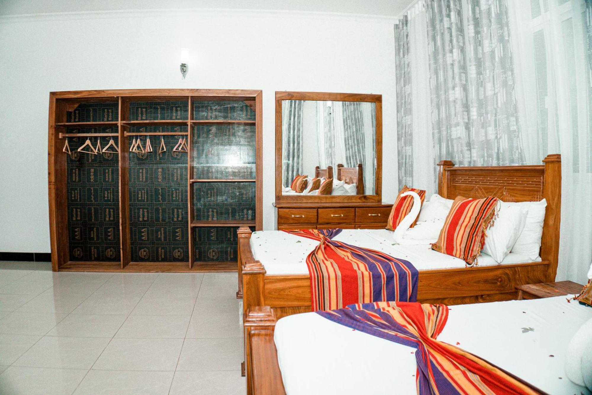 64 Zenj House Luxury Airport B&B Mbweni Zewnętrze zdjęcie